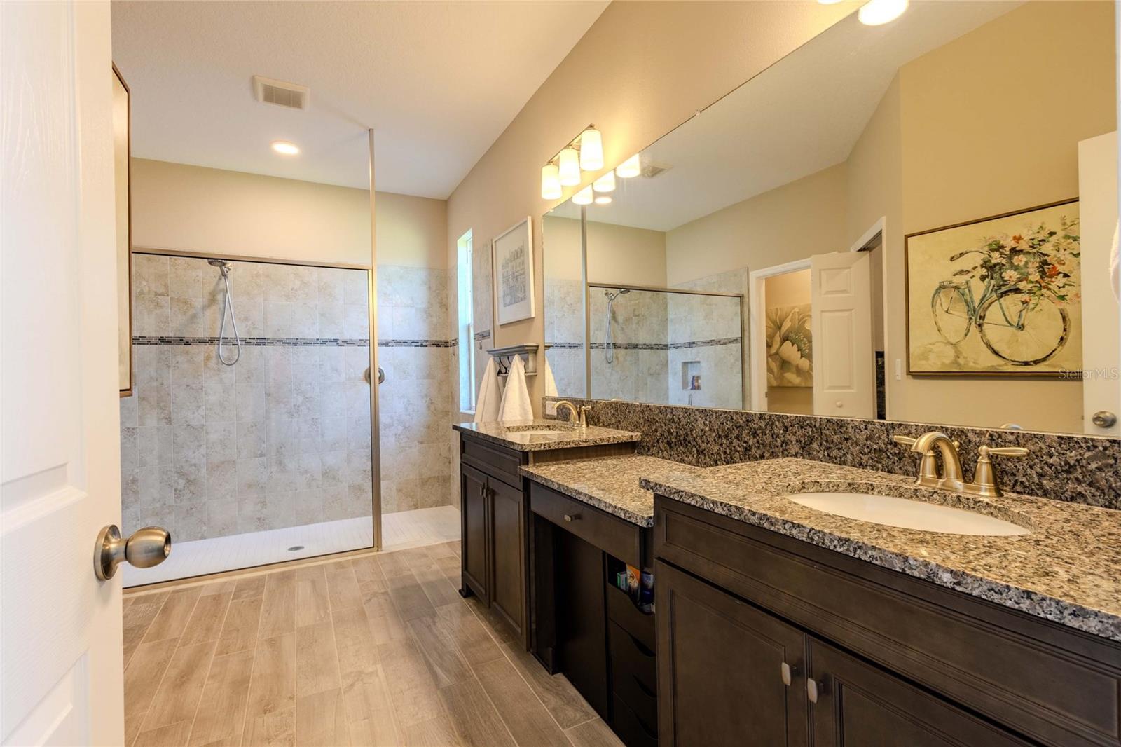 3195 KING FERN DR — photo 28