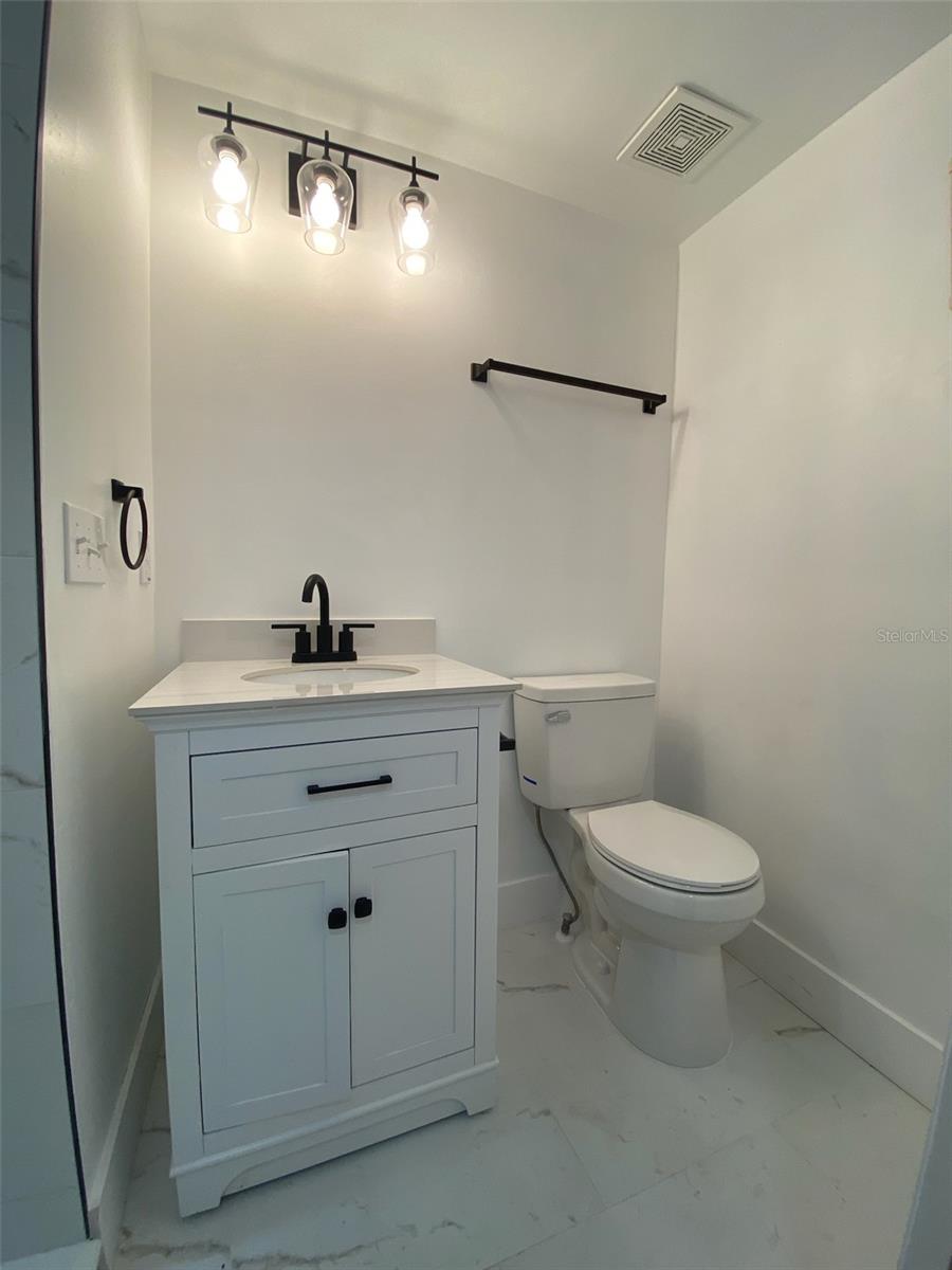 4614 E SENECA AVE — photo 35