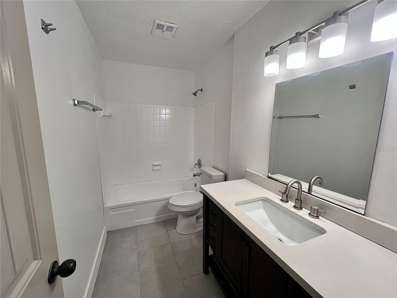 4614 E SENECA AVE — photo 19