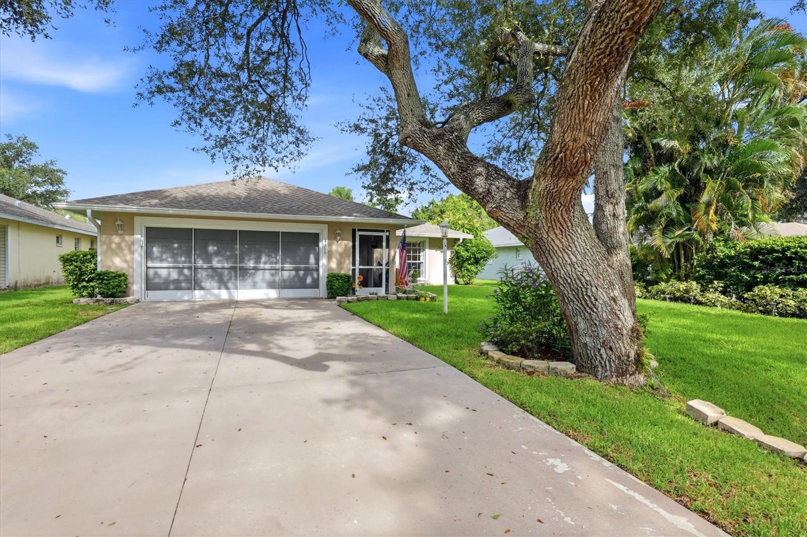 4380 IOLA DR — photo 2