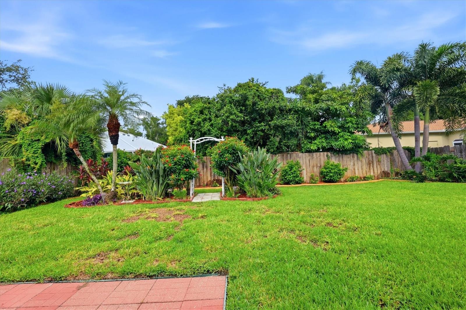 4380 IOLA DR — photo 33