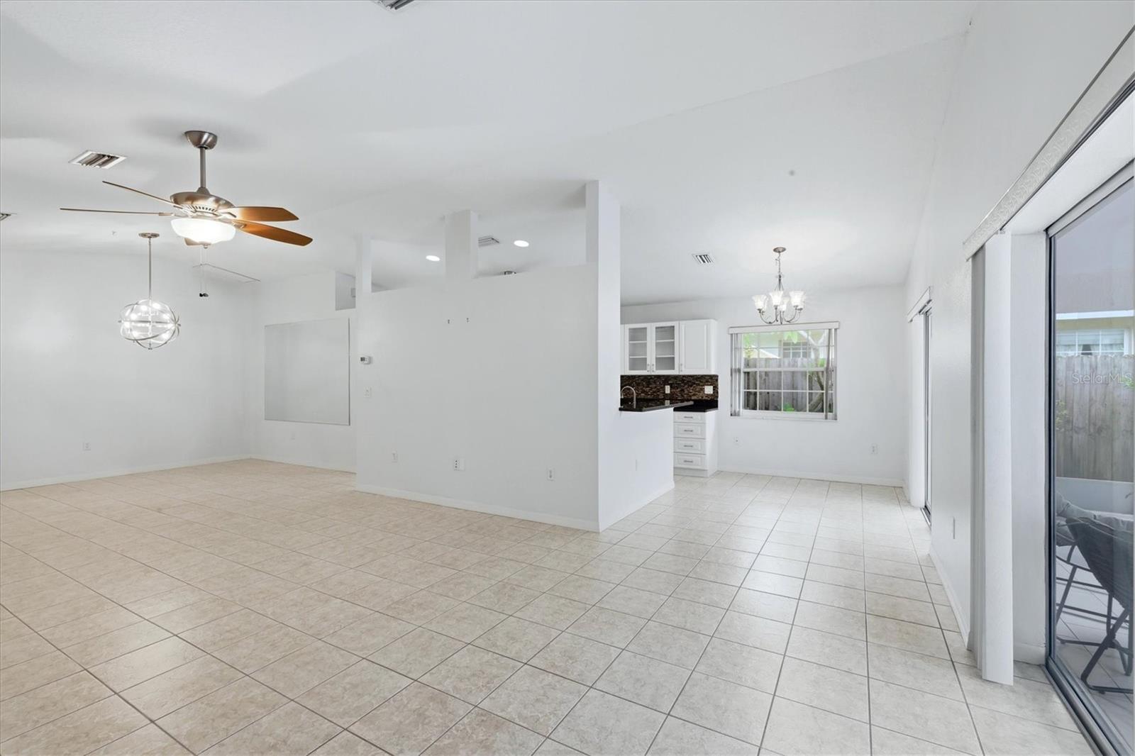 4380 IOLA DR — photo 10