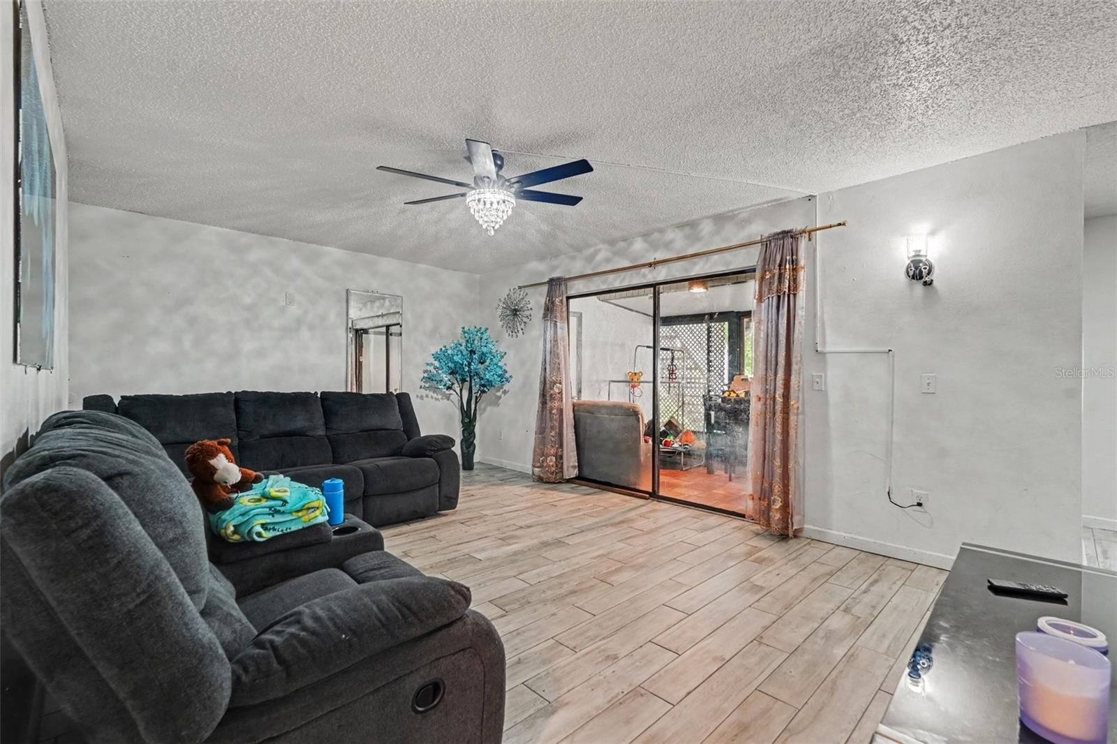 4008 CORTEZ DR #B — photo 9