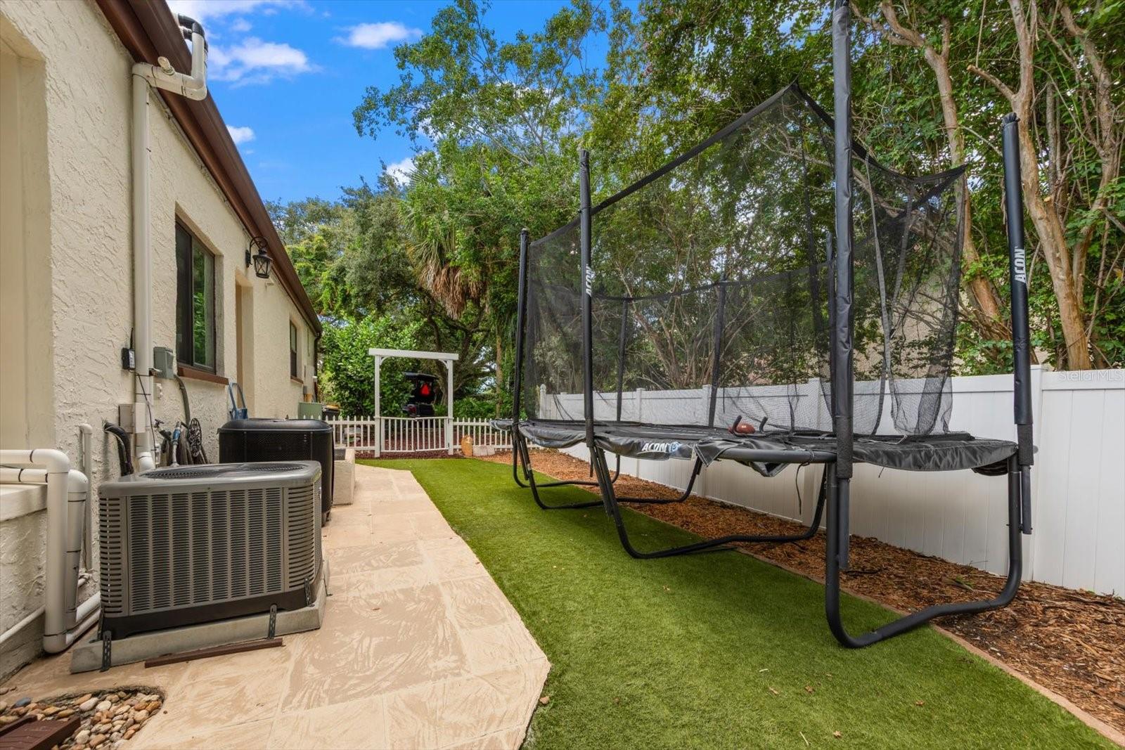 3005 SUNSET DR — photo 36
