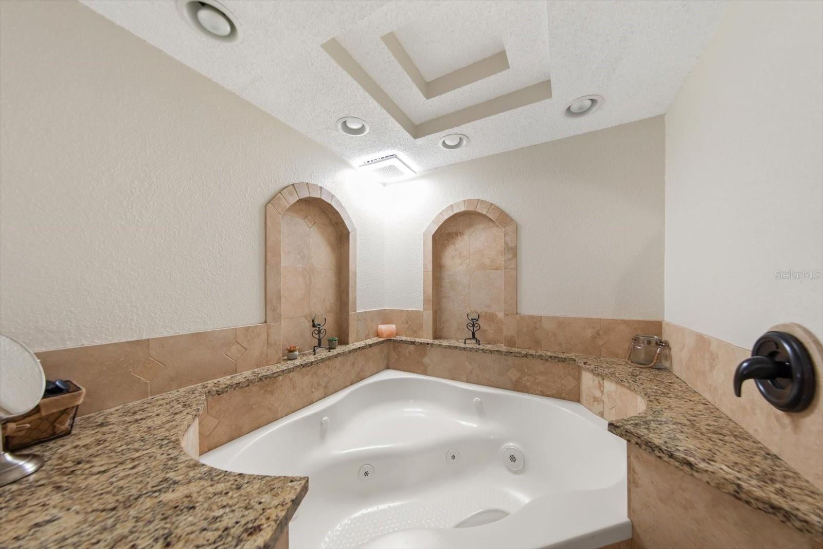 3005 SUNSET DR — photo 25