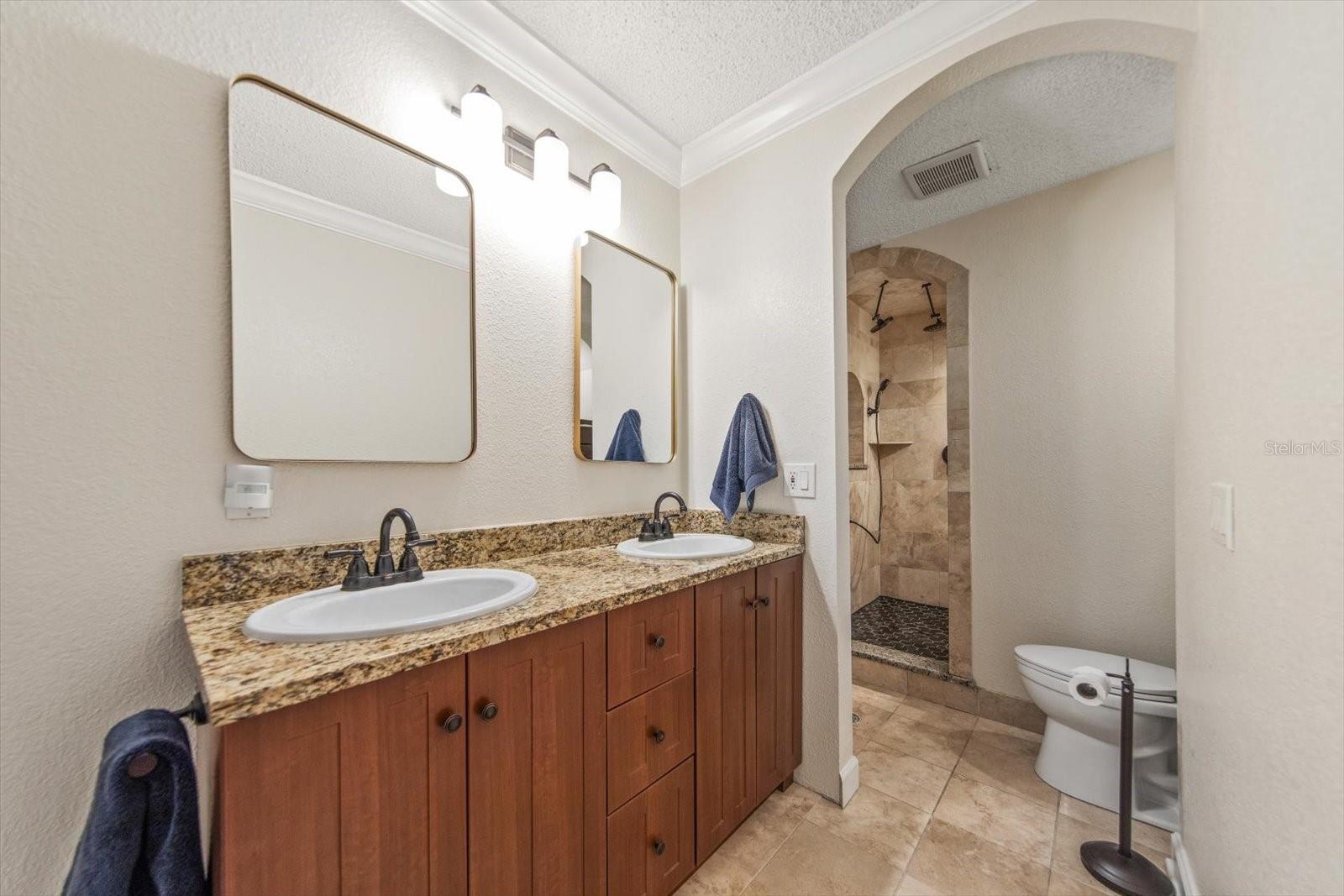 3005 SUNSET DR — photo 24