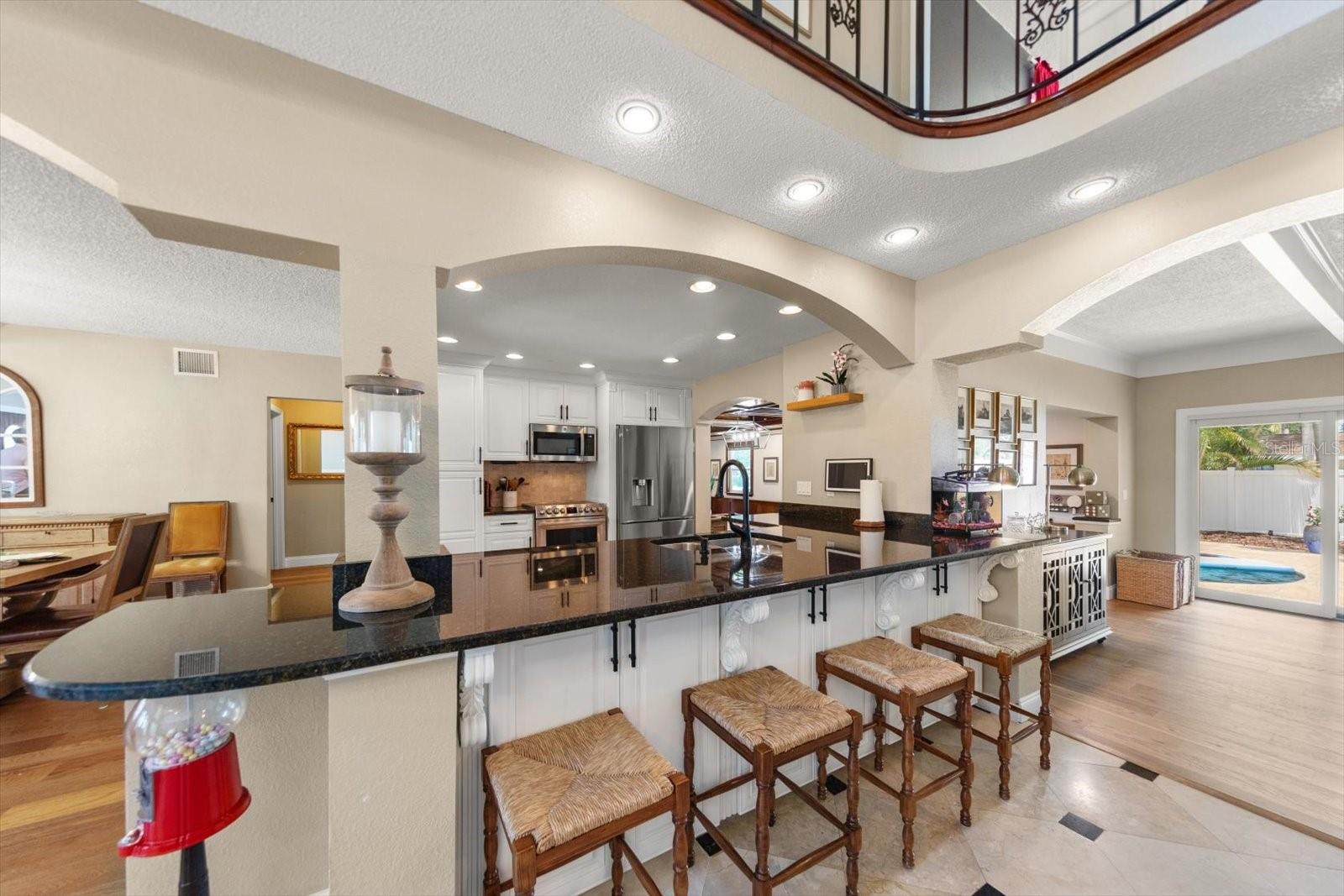 3005 SUNSET DR — photo 9