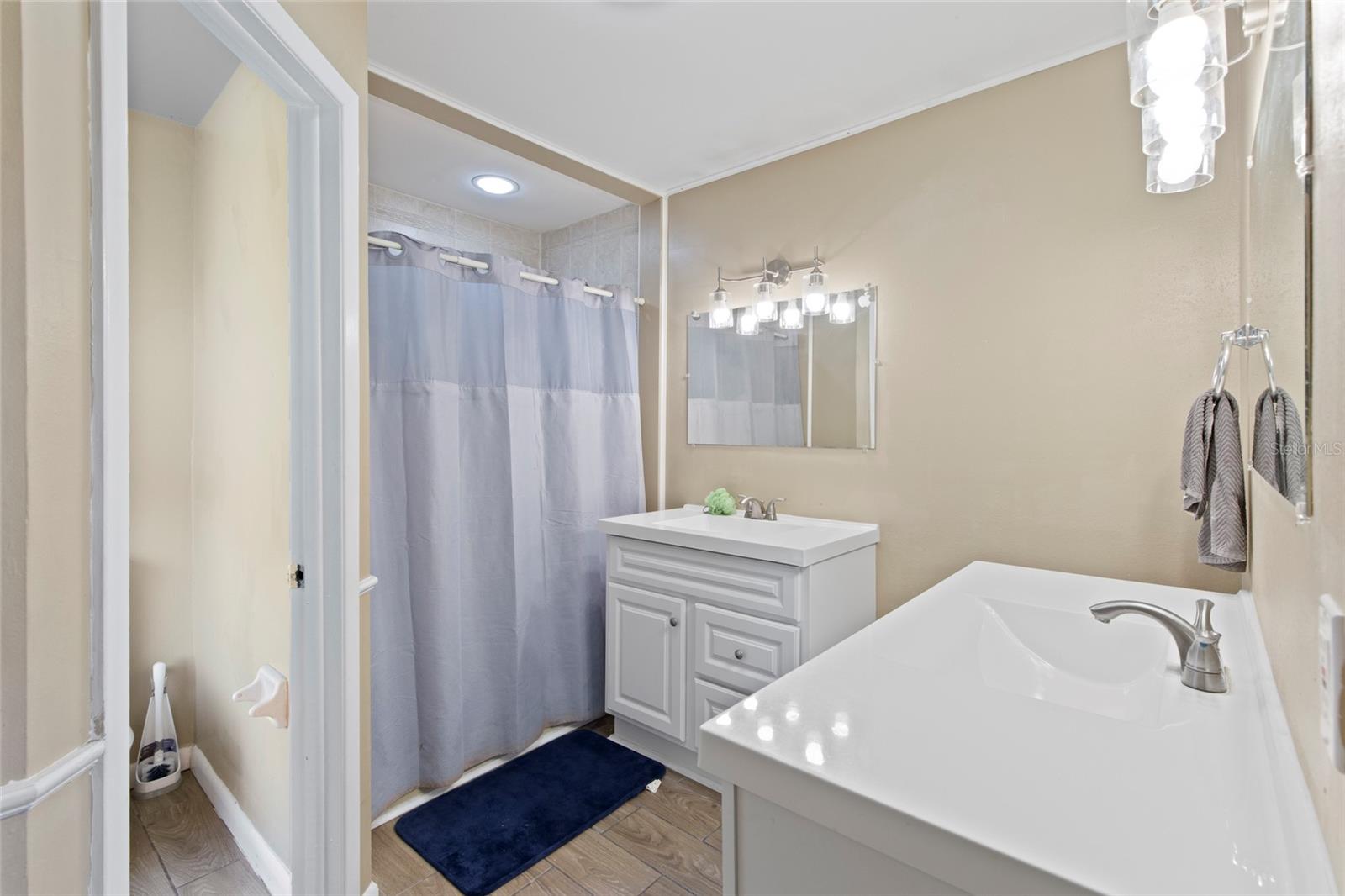 16126 COUNTRY CROSSING DR — photo 24