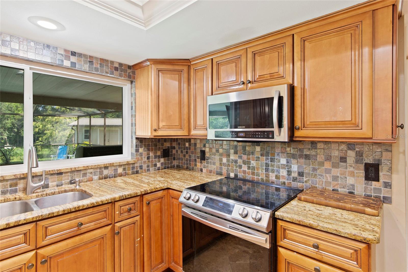 16126 COUNTRY CROSSING DR — photo 14