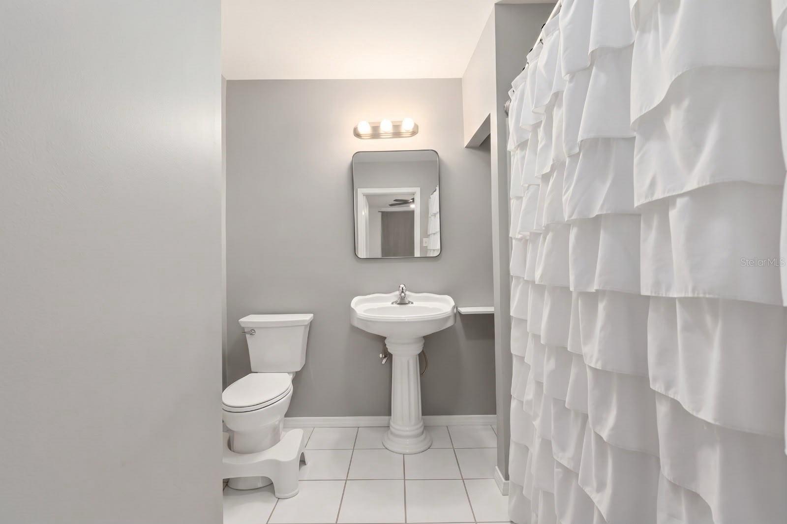 1803 E BOUGAINVILLEA AVE — photo 24