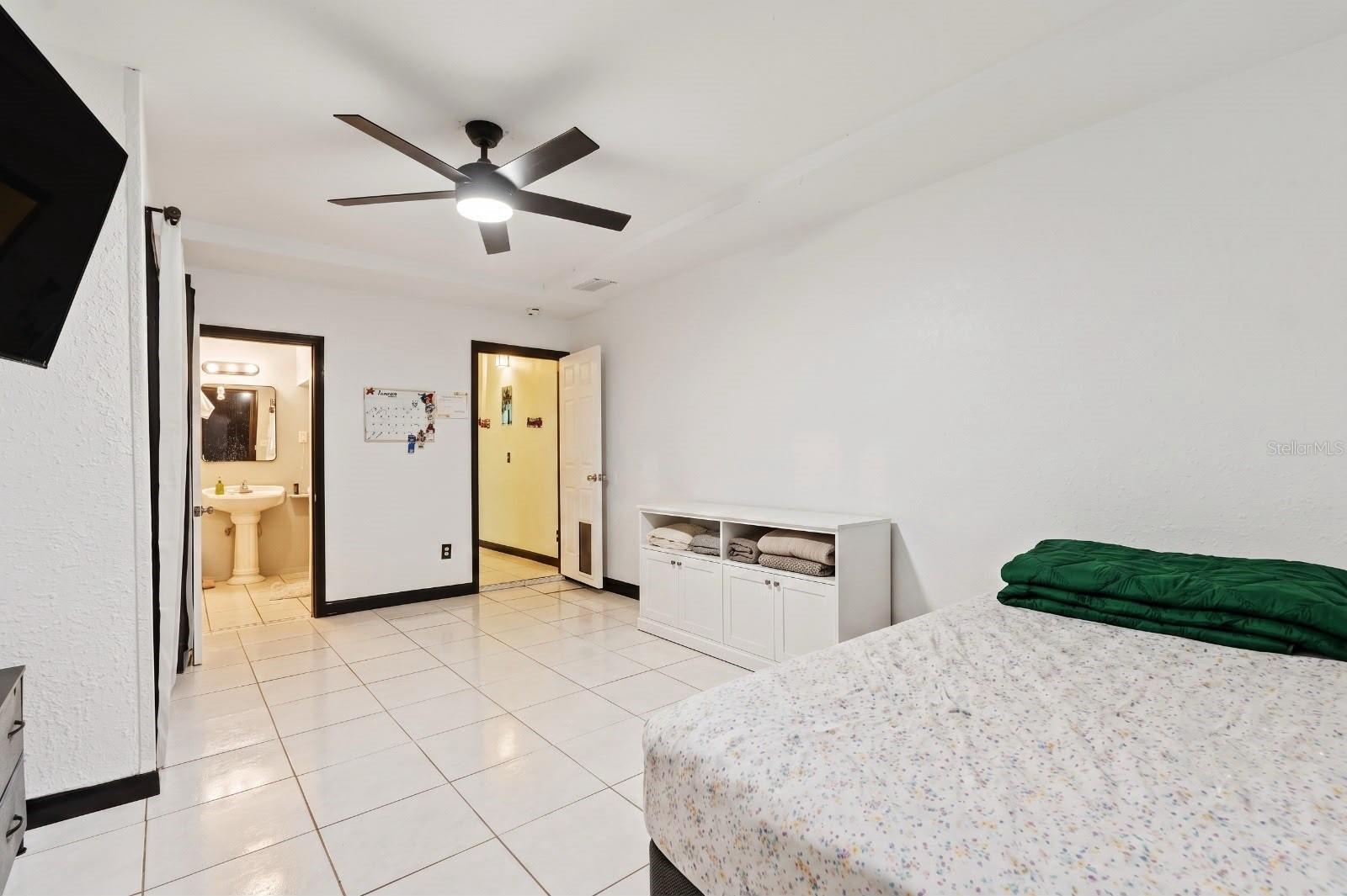 1803 E BOUGAINVILLEA AVE — photo 23