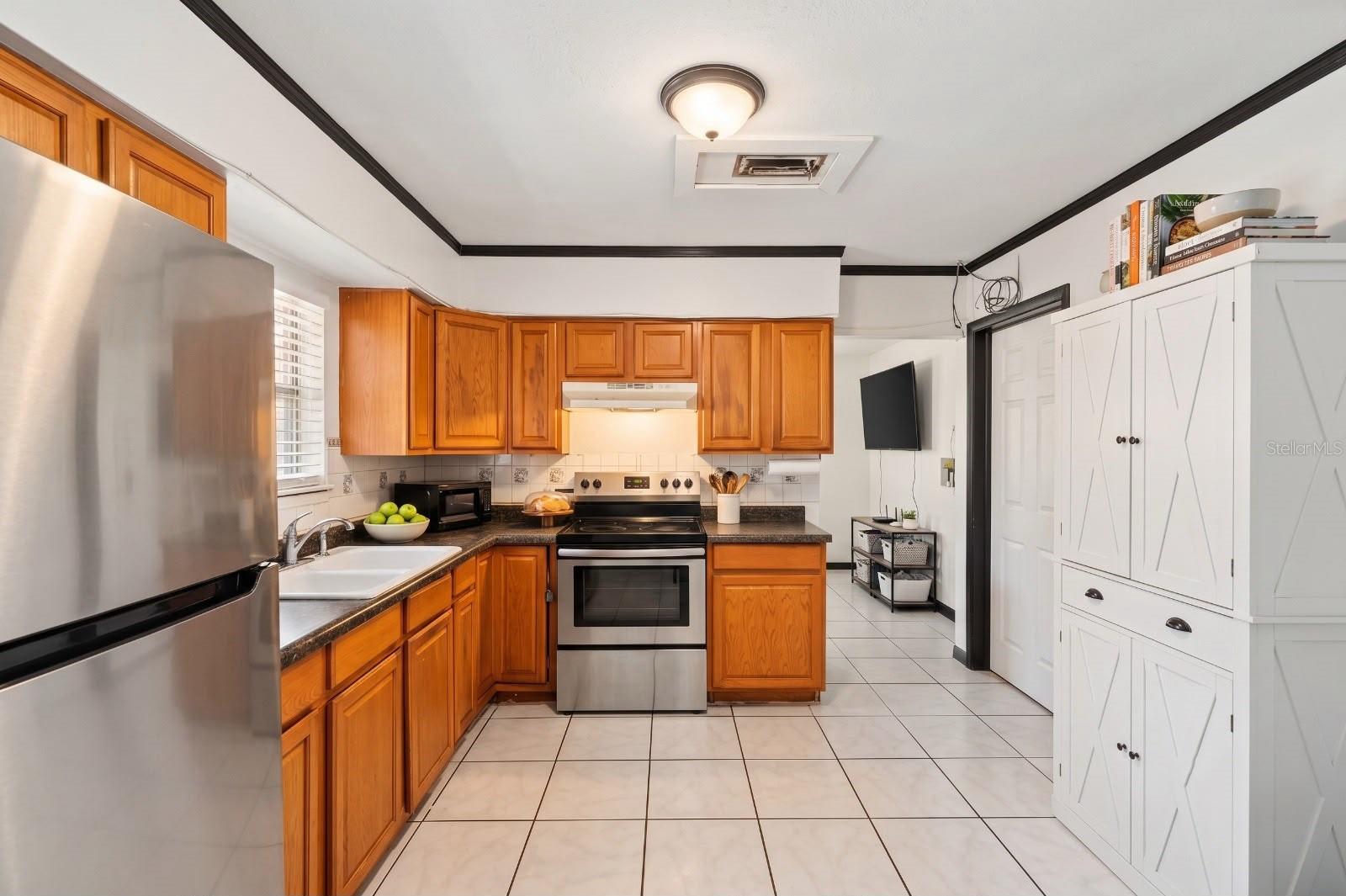 1803 E BOUGAINVILLEA AVE — photo 18