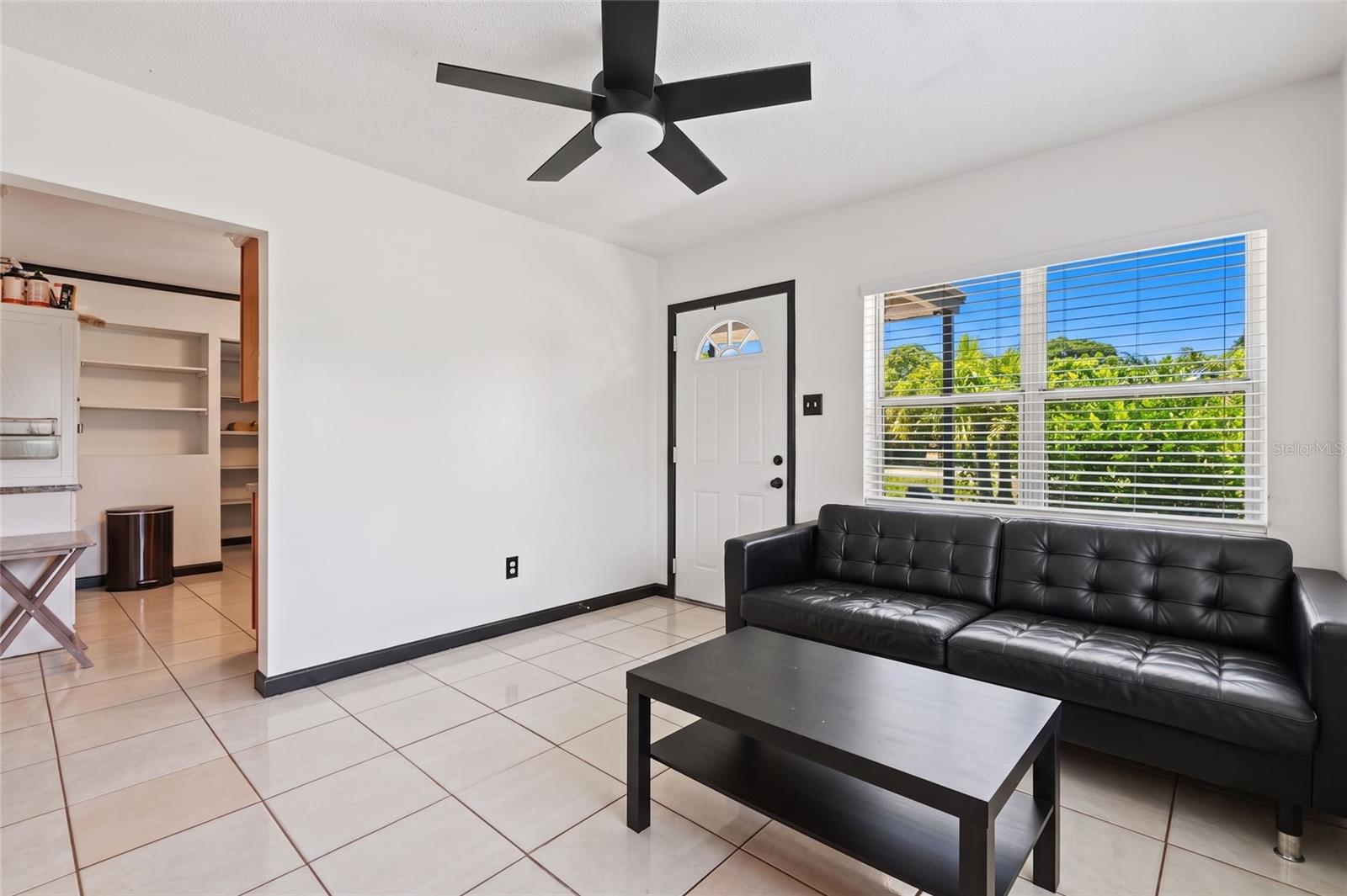 1803 E BOUGAINVILLEA AVE — photo 7