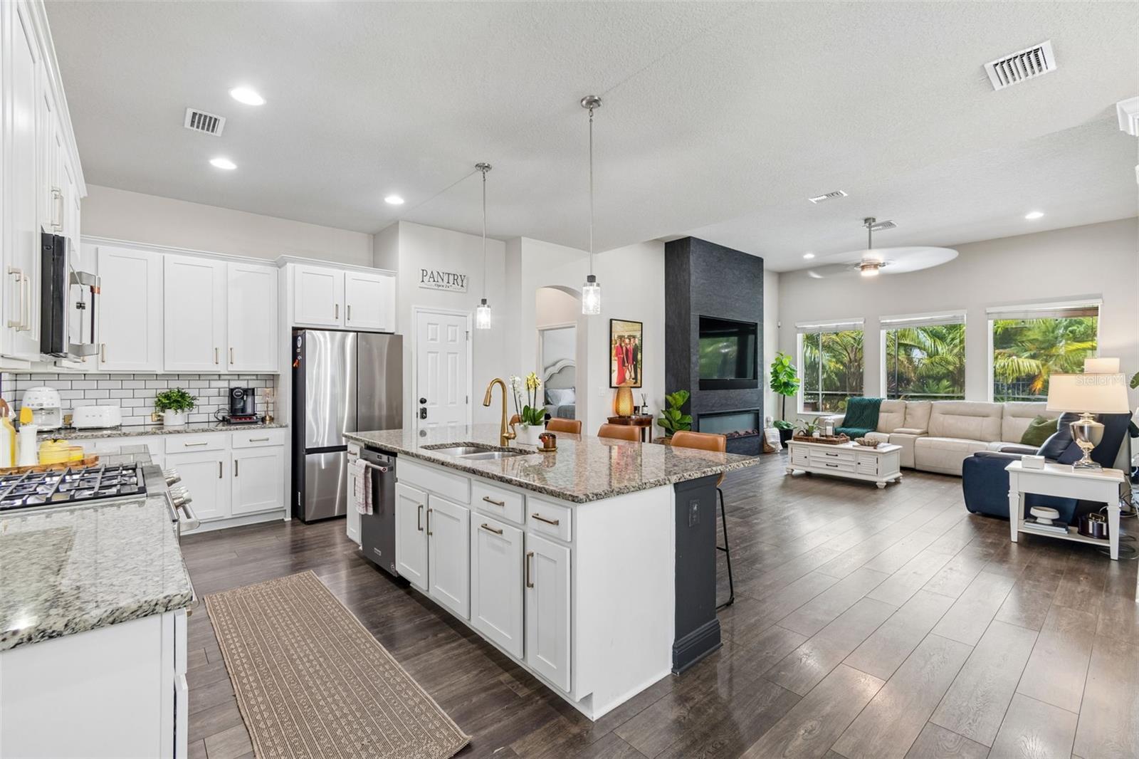 6323 HAVENSPORT DR — photo 20