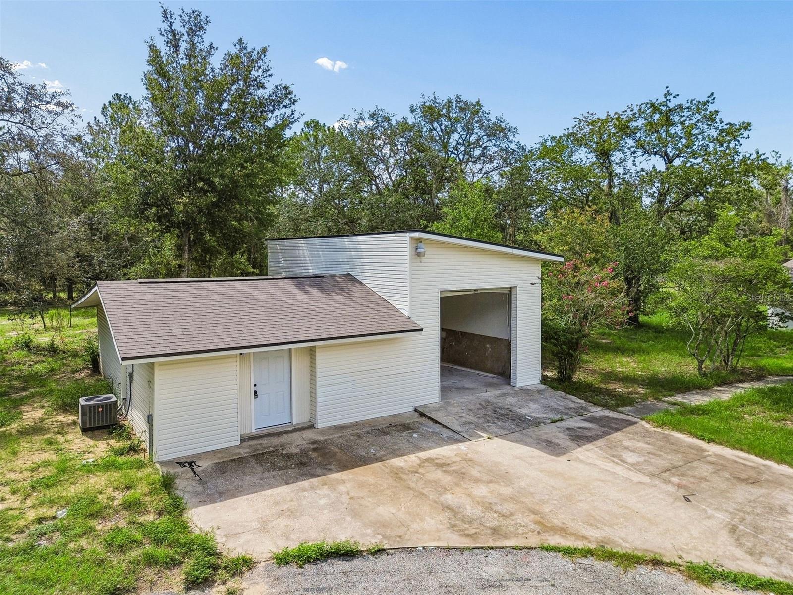 17503 GALVESTON ST — photo 5