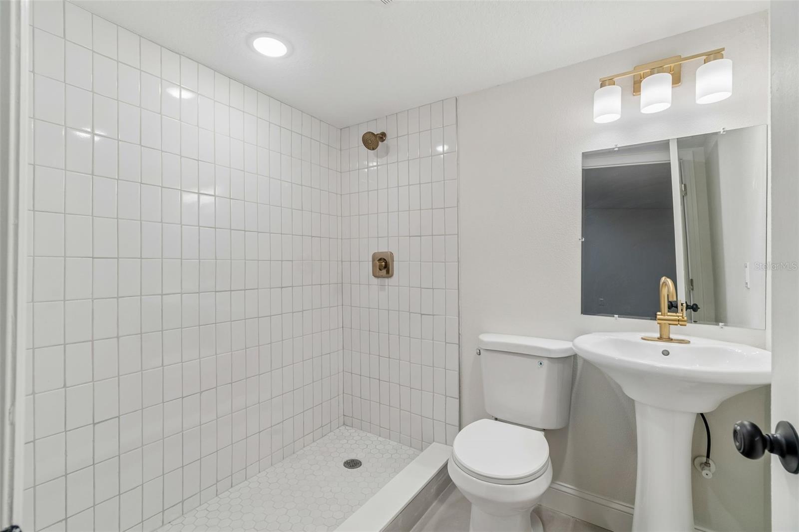 17503 GALVESTON ST — photo 24