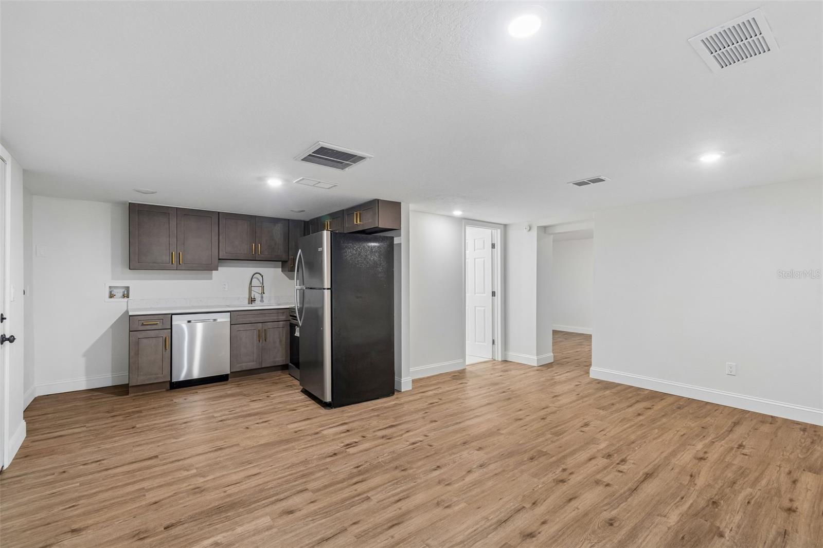 17503 GALVESTON ST — photo 21