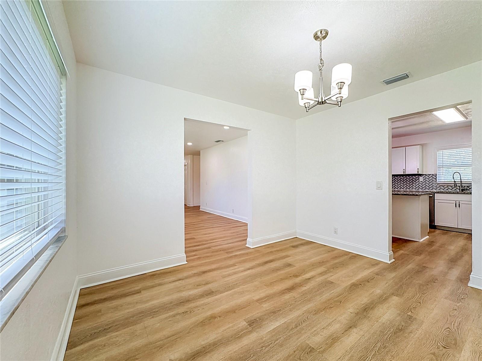 264 VAN GOGH CIR — photo 7