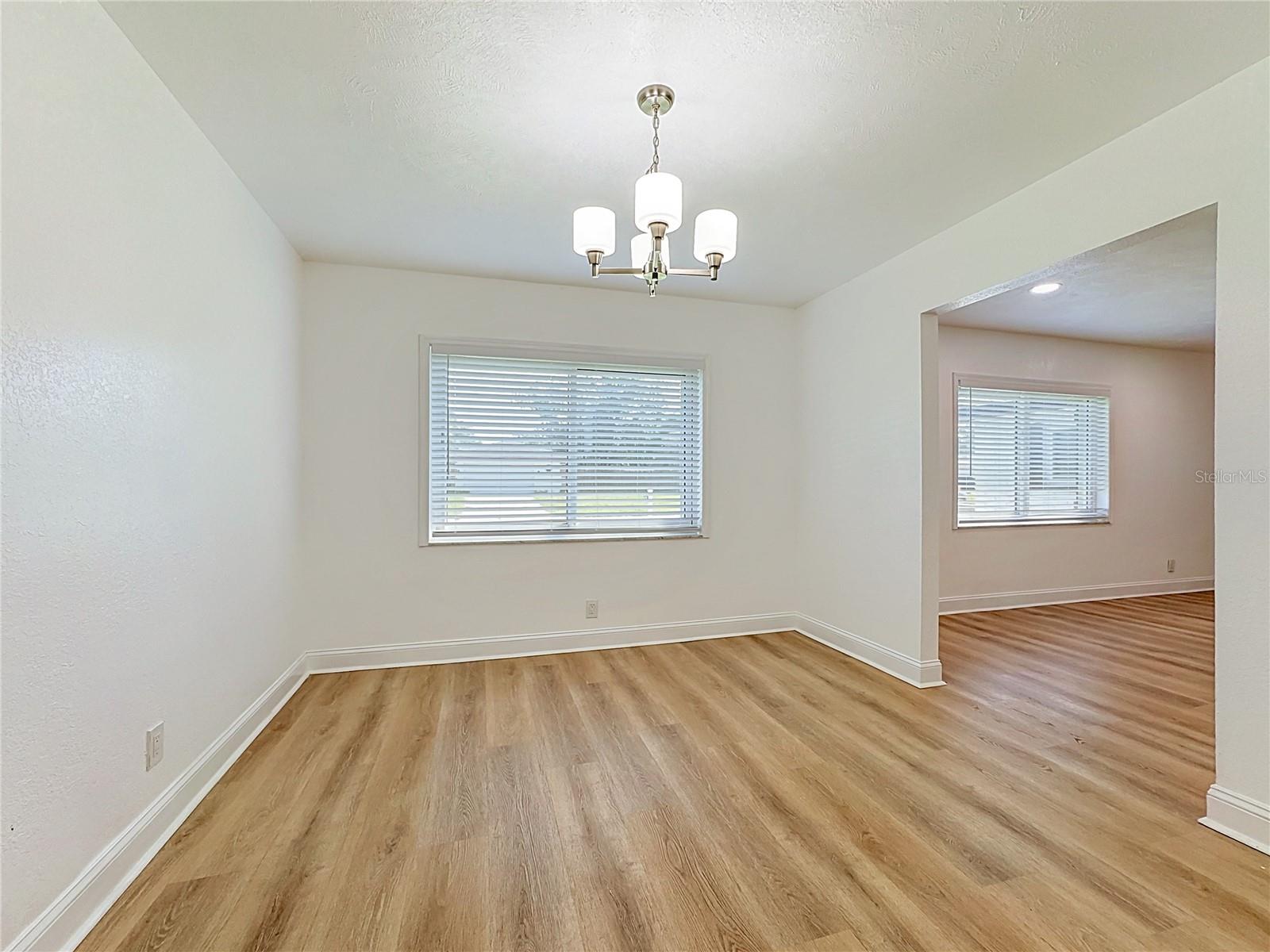 264 VAN GOGH CIR — photo 6