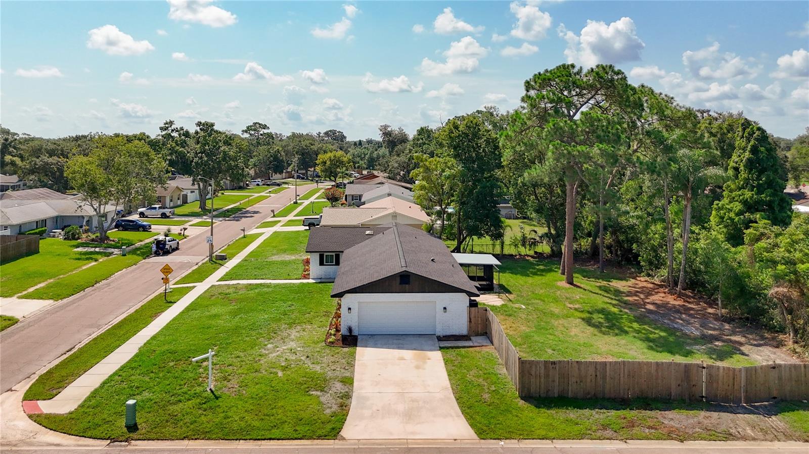 264 VAN GOGH CIR — photo 32