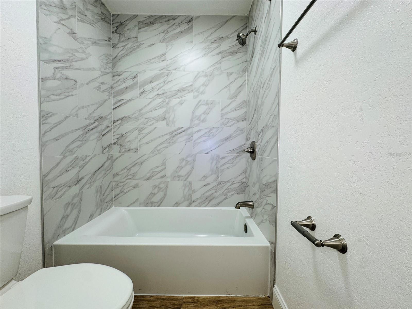 264 VAN GOGH CIR — photo 23