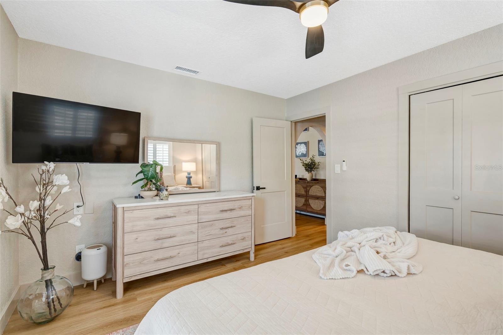 3819 W SAN MIGUEL ST — photo 30