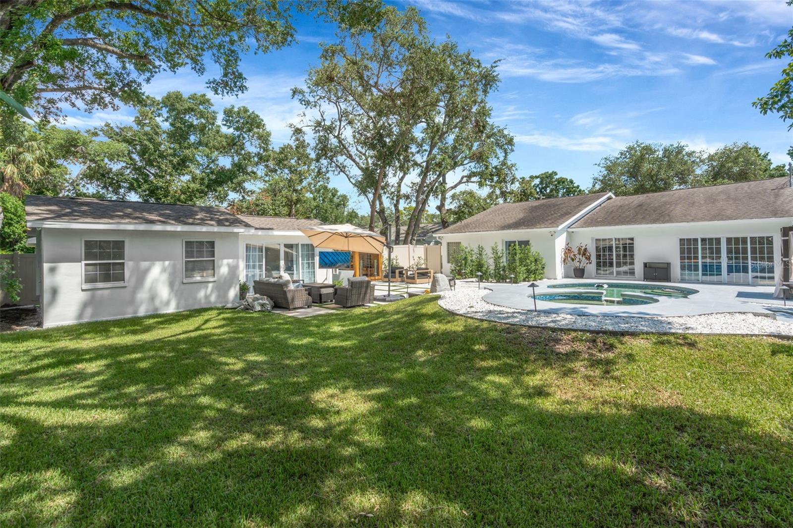 3819 W SAN MIGUEL ST — photo 2