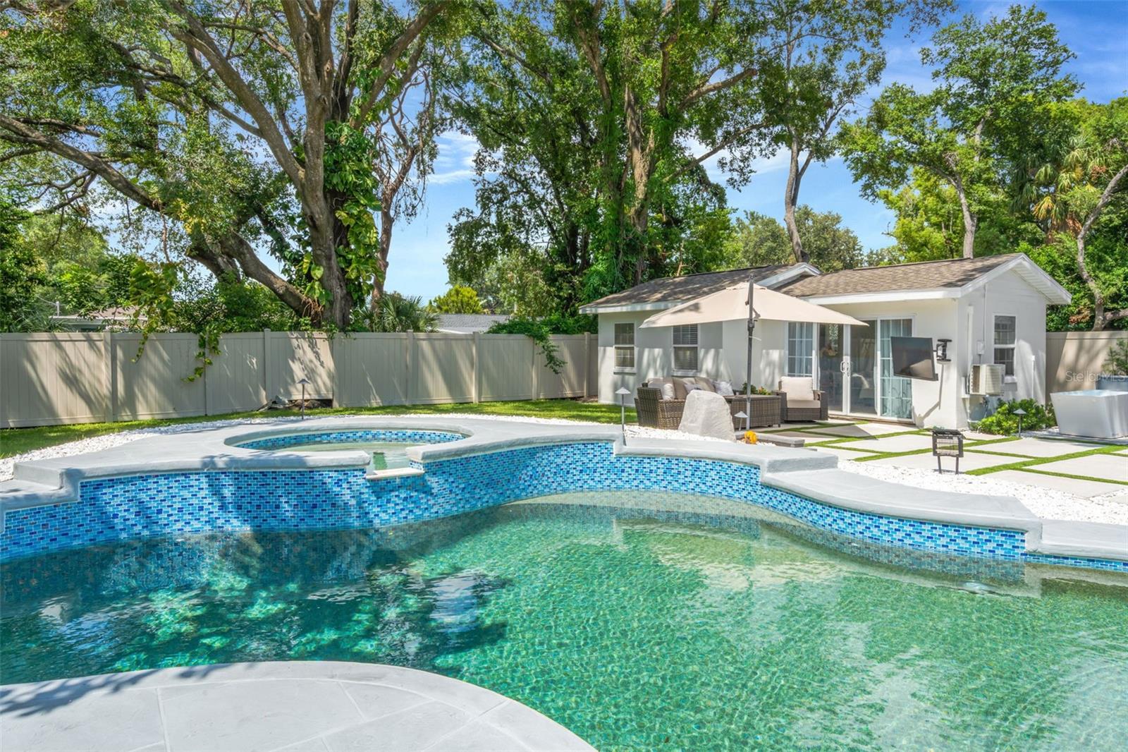 3819 W SAN MIGUEL ST — photo 3