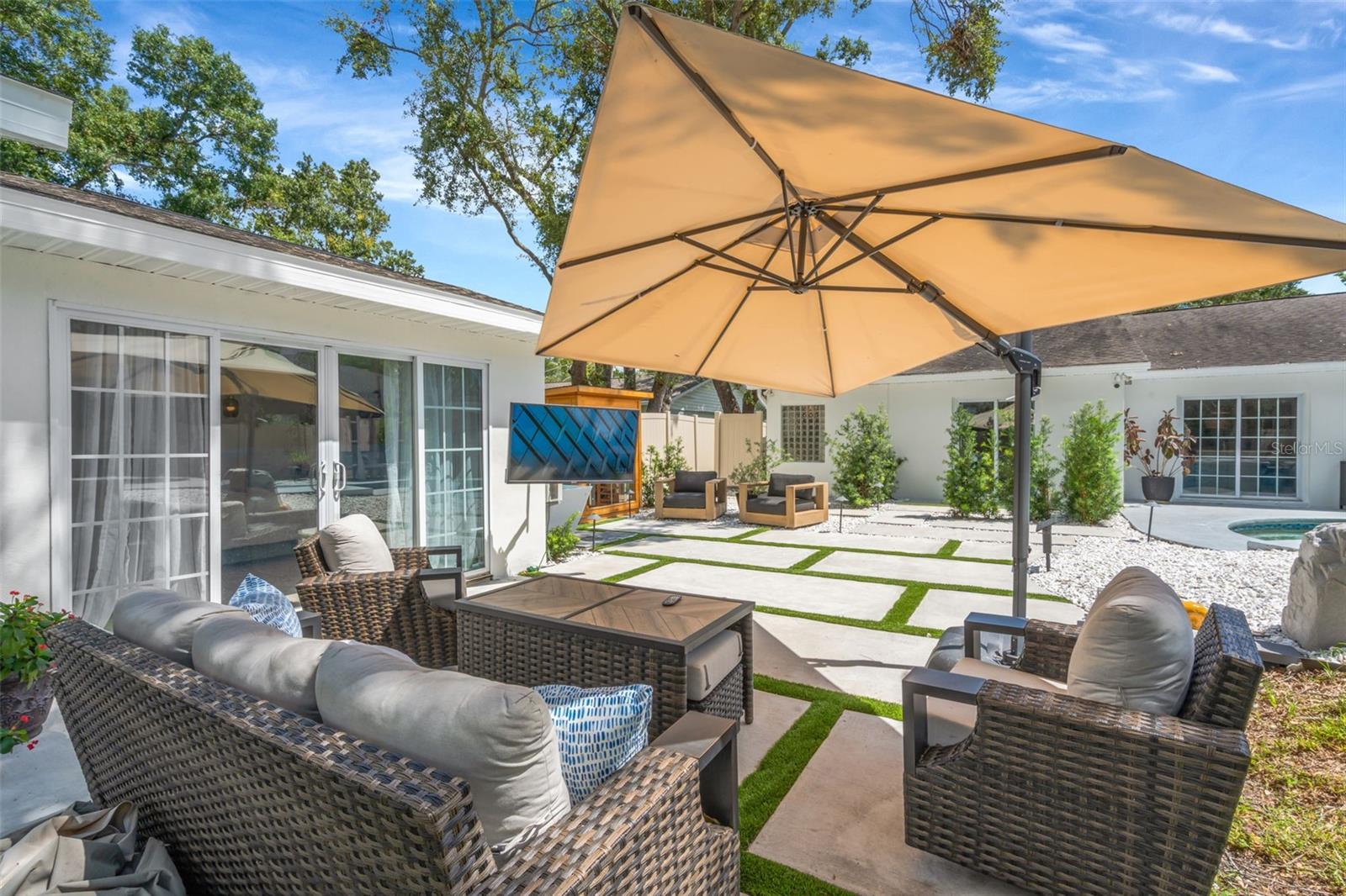 3819 W SAN MIGUEL ST — photo 11