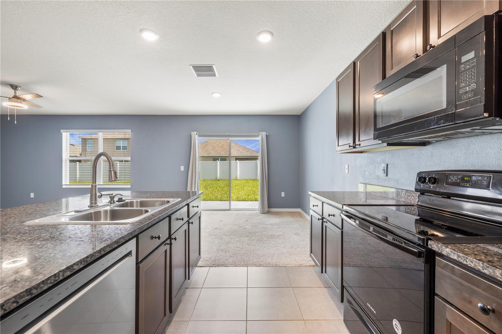10212 GOLDEN LIGHT CT — photo 14