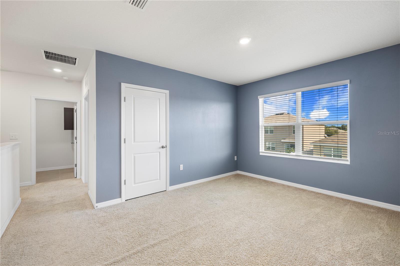 10212 GOLDEN LIGHT CT — photo 22