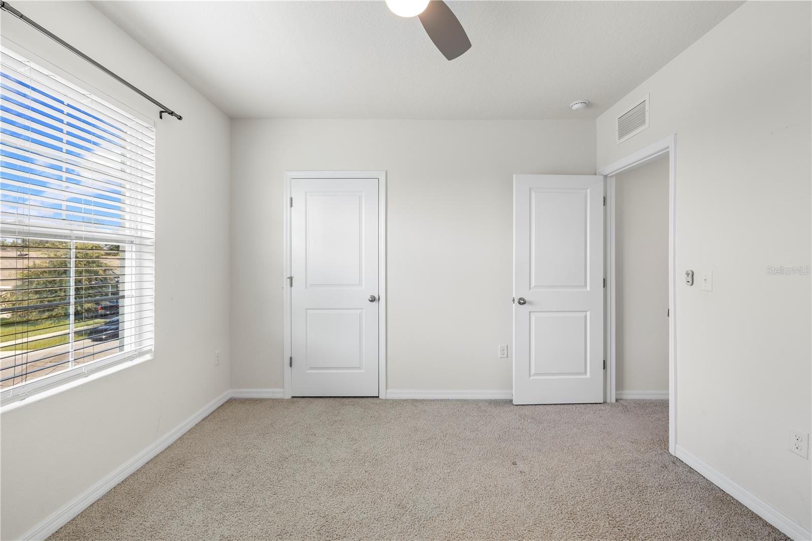 10212 GOLDEN LIGHT CT — photo 27