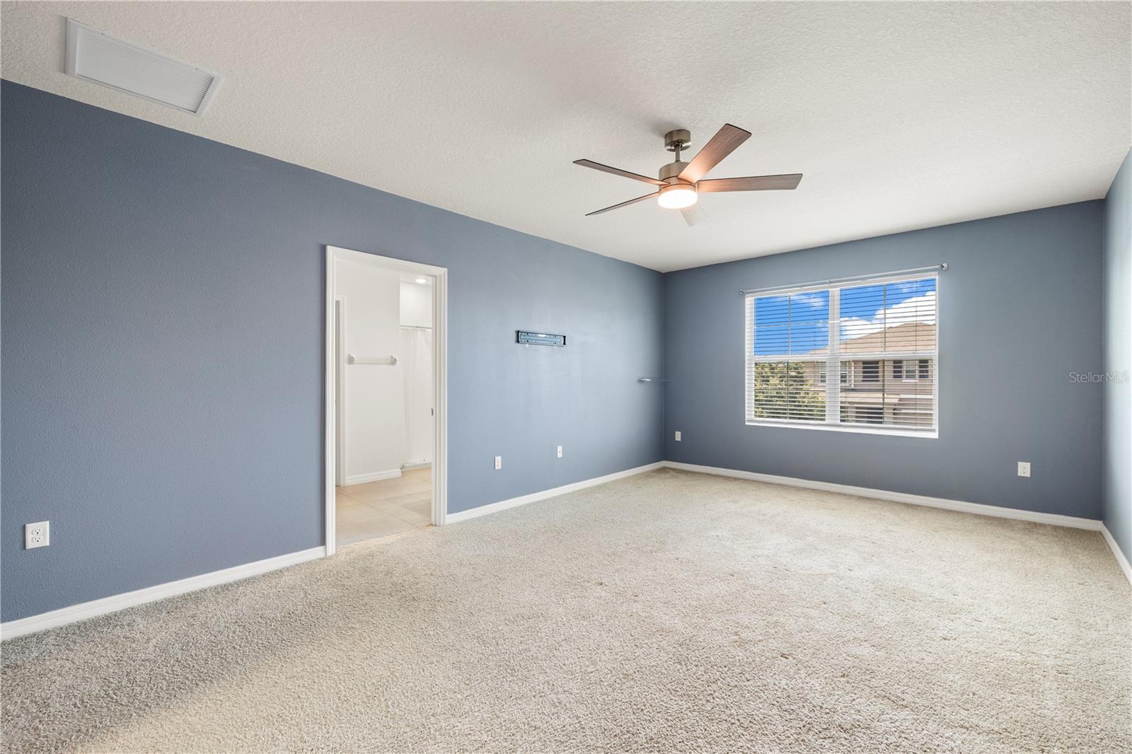 10212 GOLDEN LIGHT CT — photo 21
