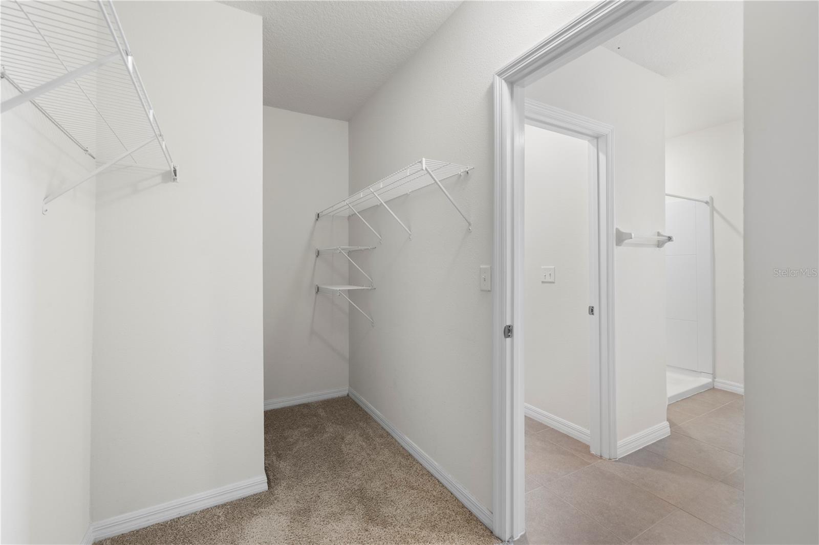 10212 GOLDEN LIGHT CT — photo 30