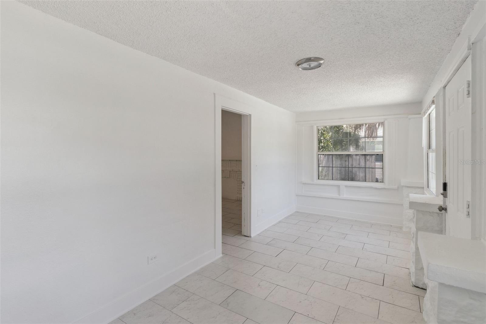 1743 YALE ST S — photo 5