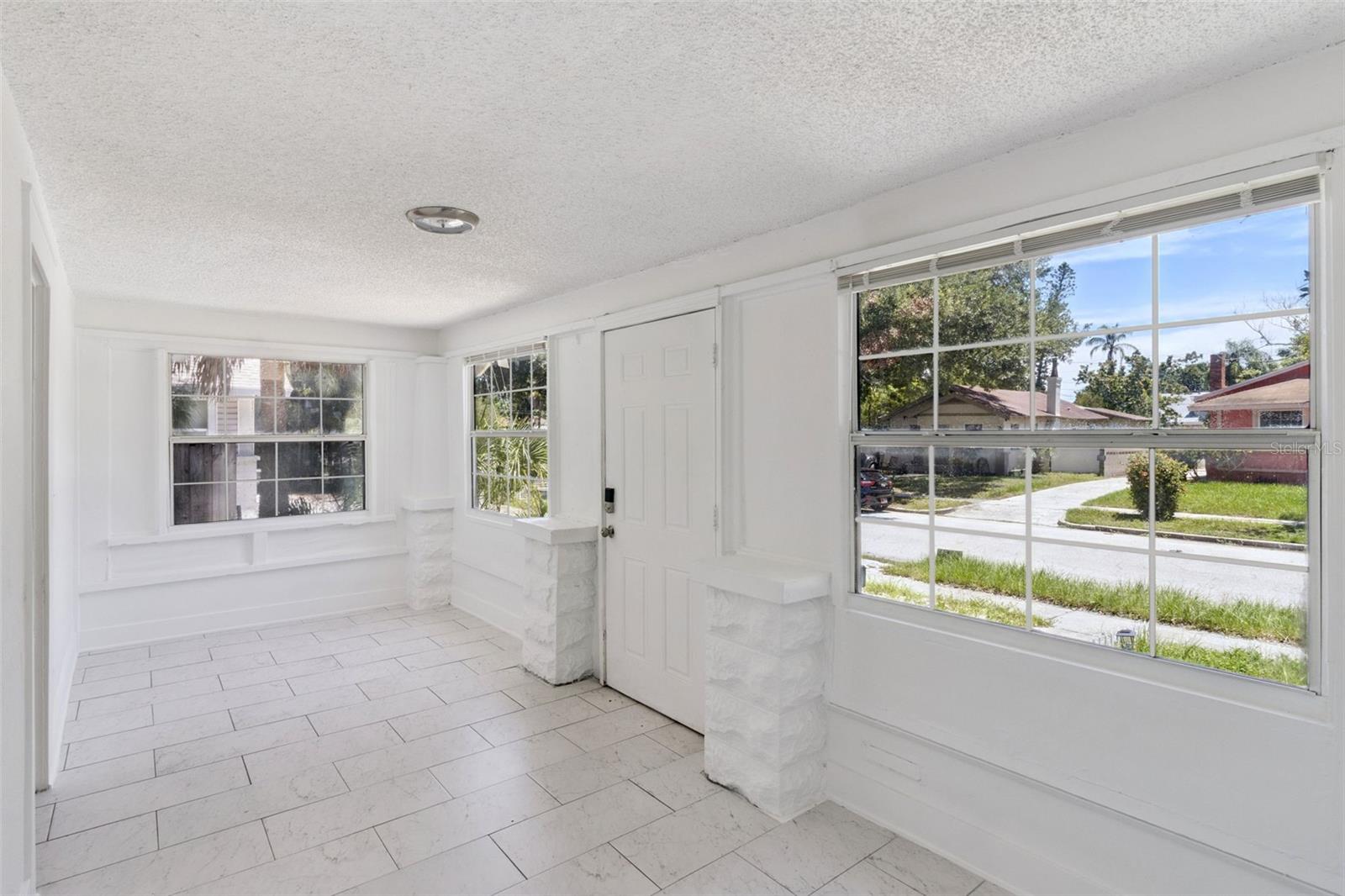 1743 YALE ST S — photo 4