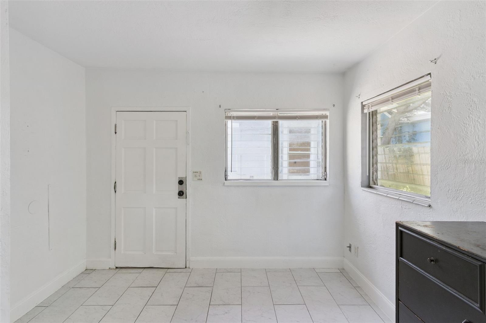 1743 YALE ST S — photo 19