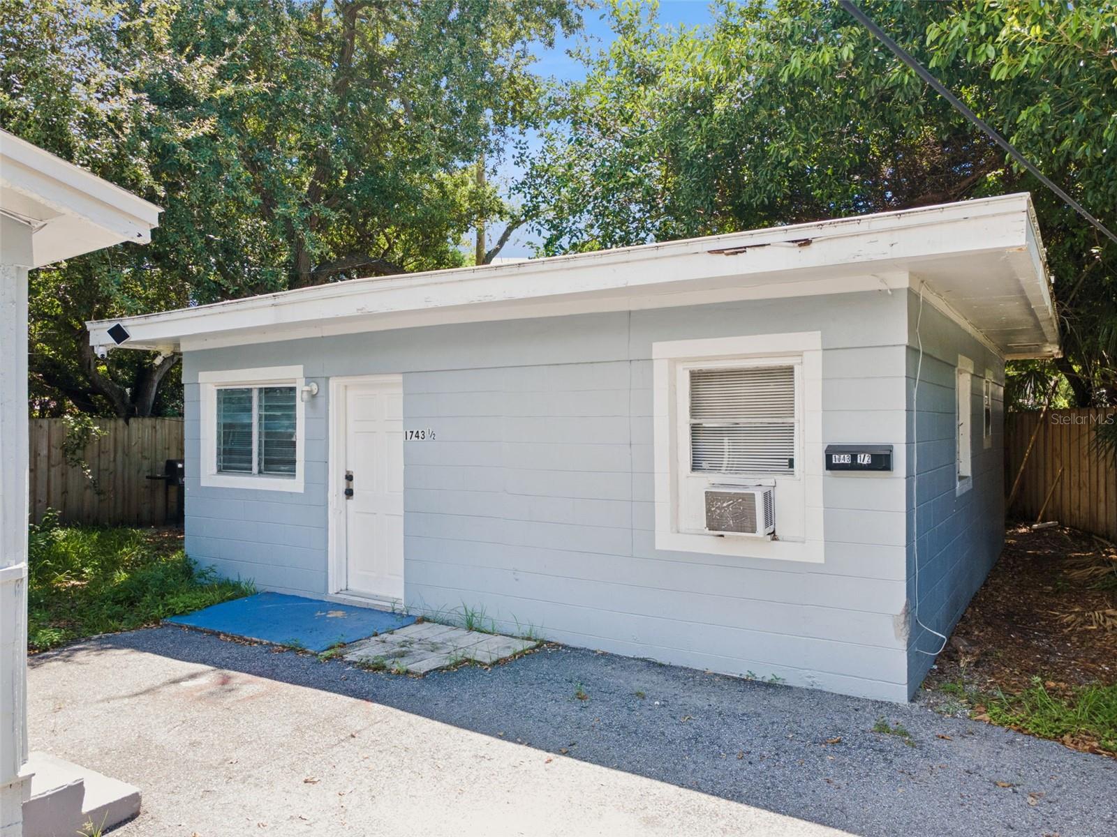 1743 YALE ST S — photo 18