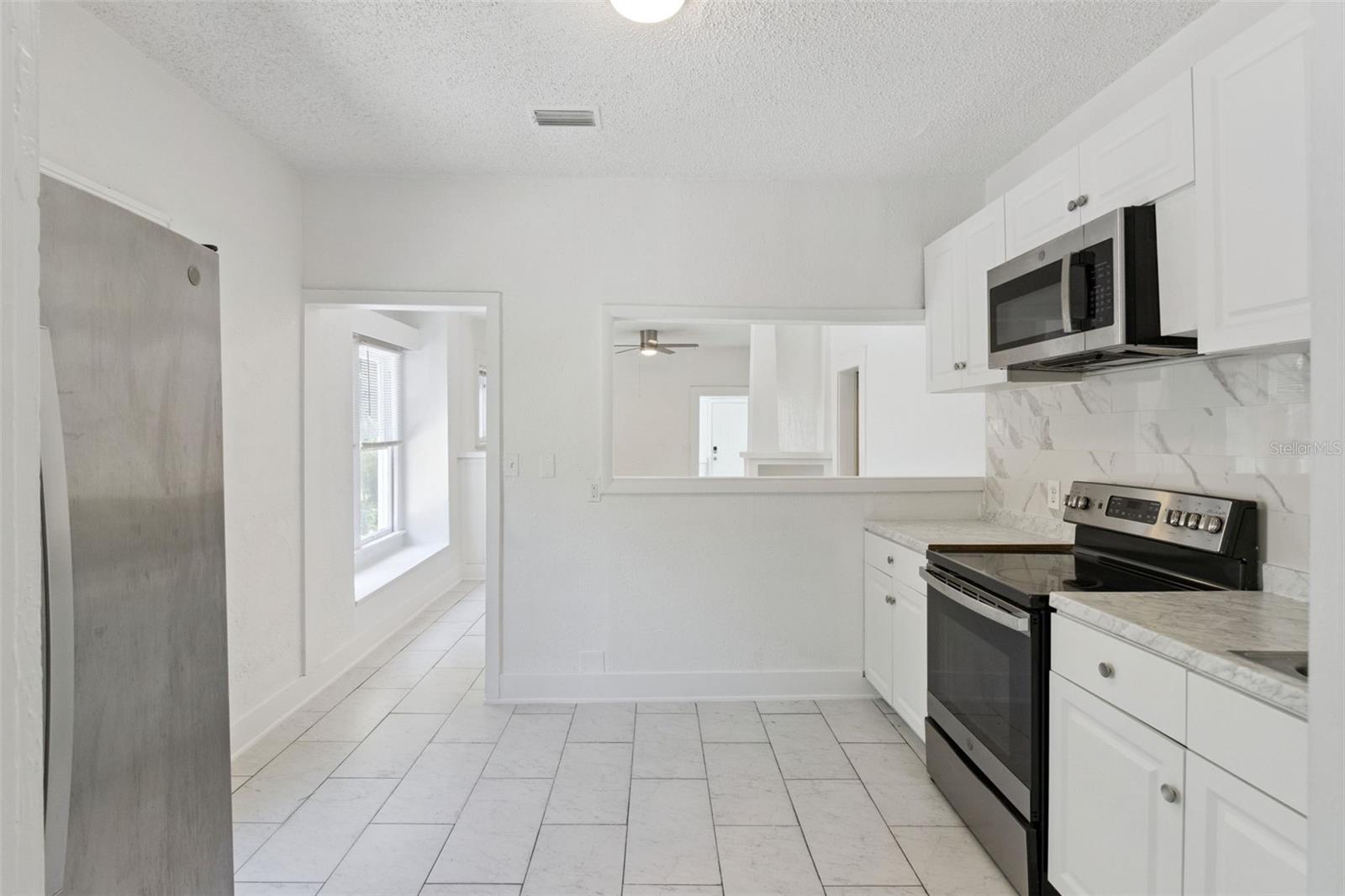 1743 YALE ST S — photo 11