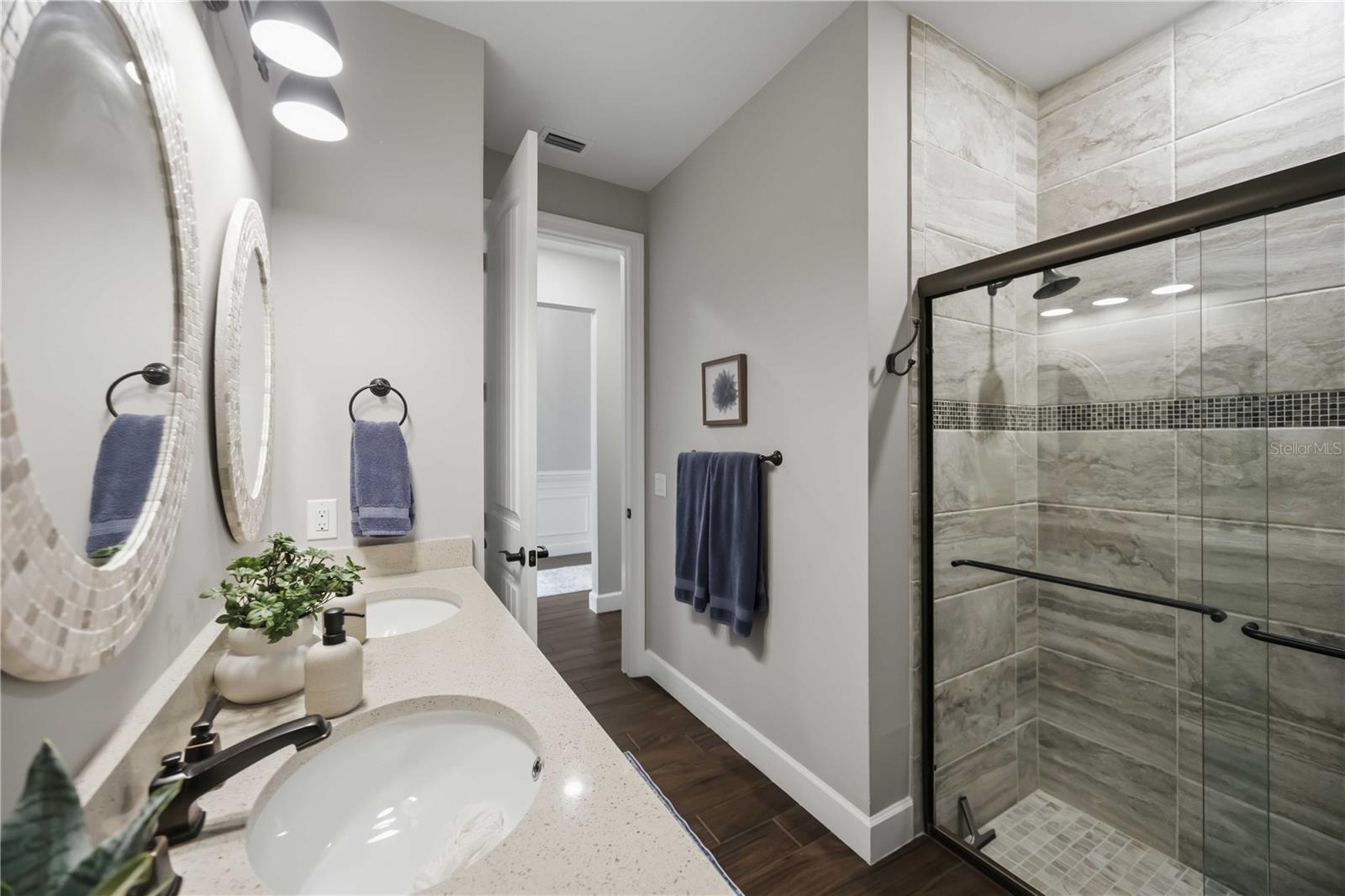 12307 SEABROOK AVE — photo 47