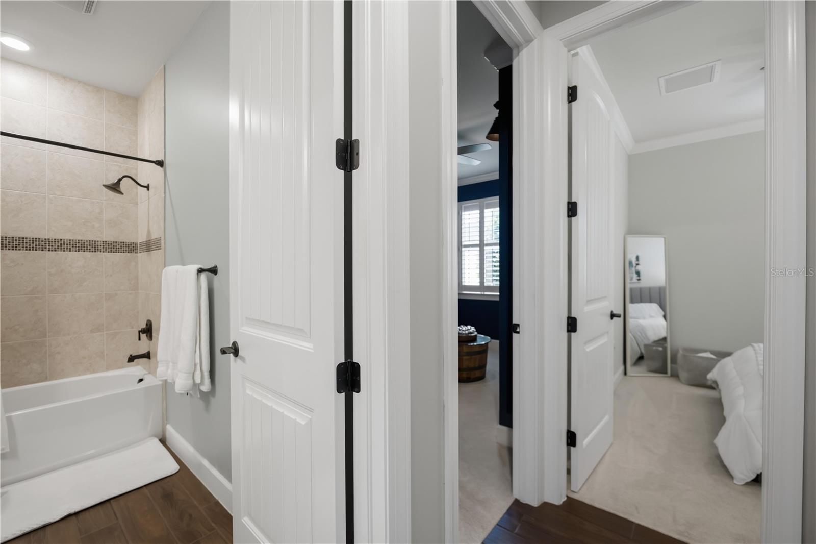 12307 SEABROOK AVE — photo 28