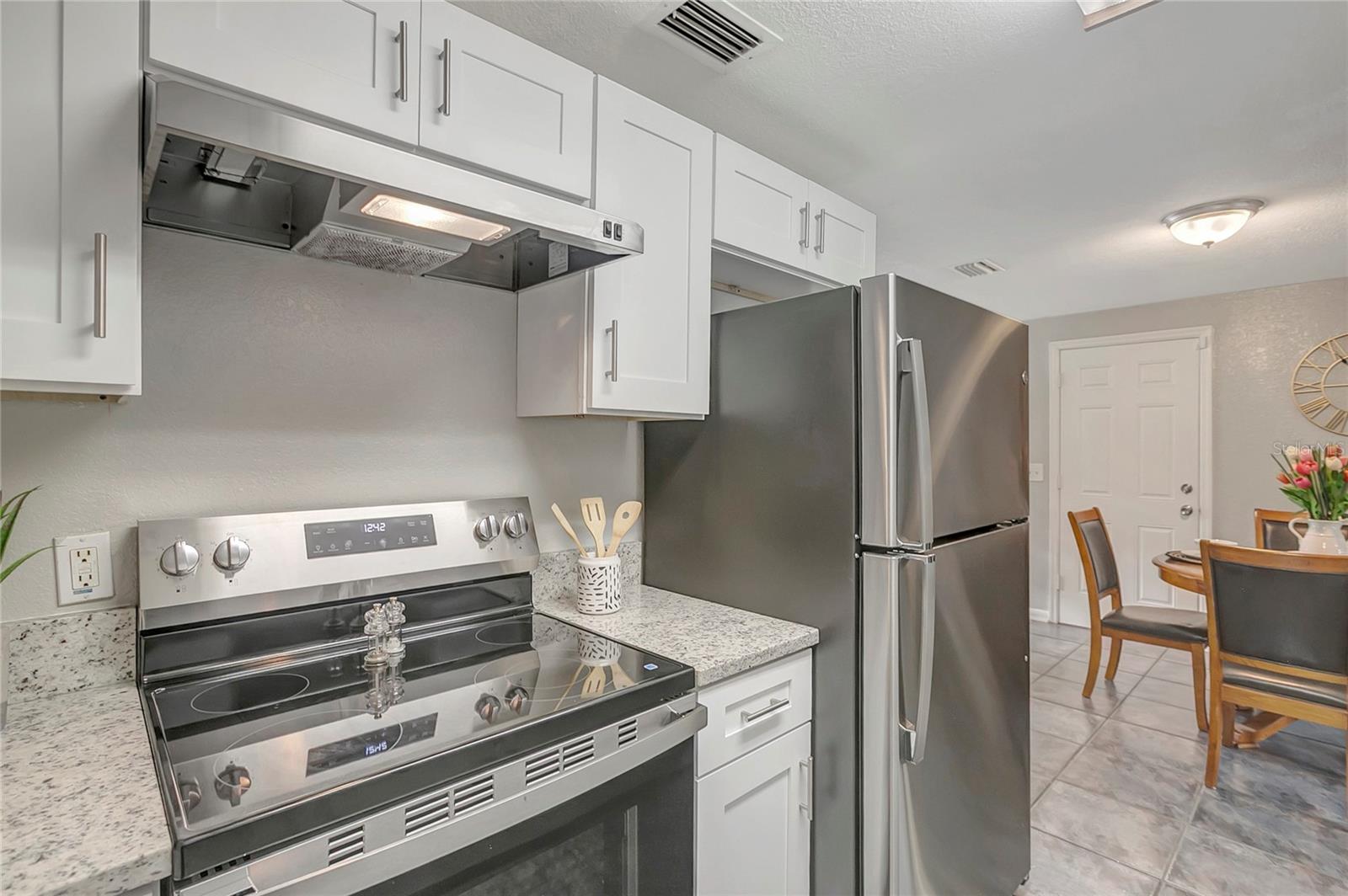 3908 E HANNA AVE — photo 14