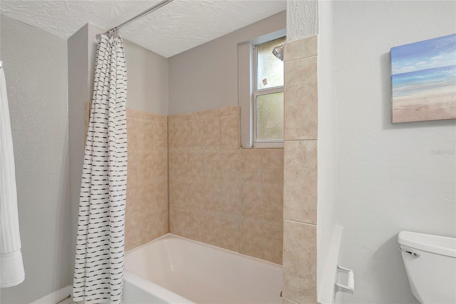 3908 E HANNA AVE — photo 24