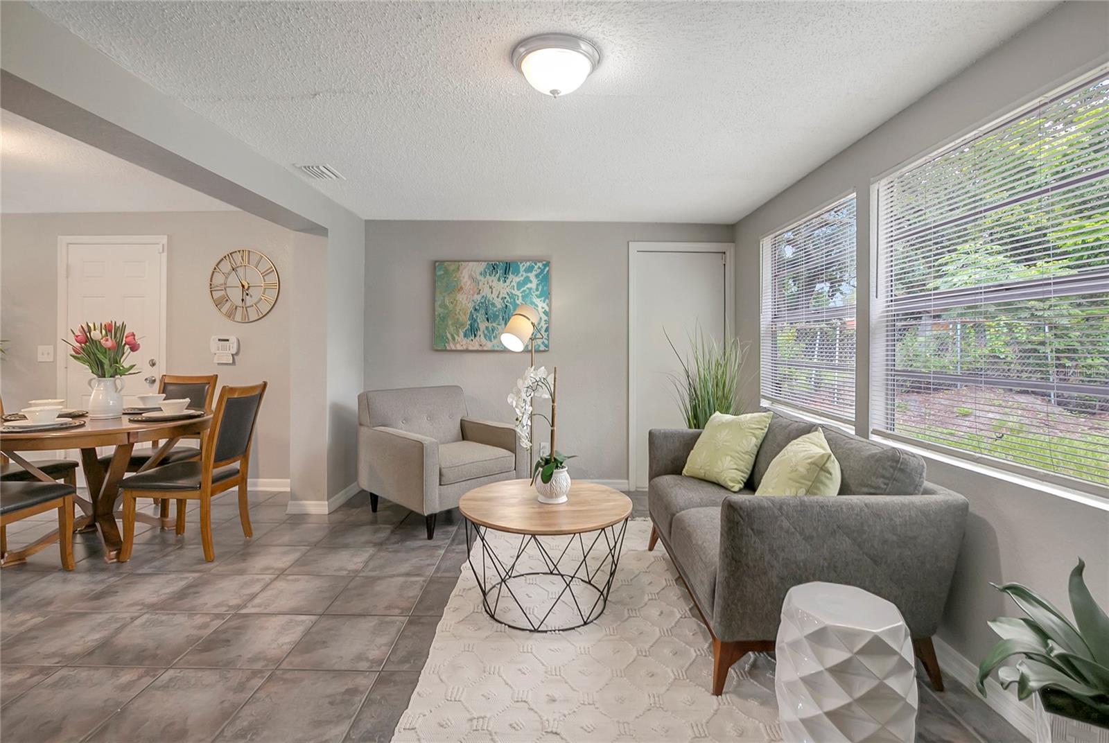 3908 E HANNA AVE — photo 17