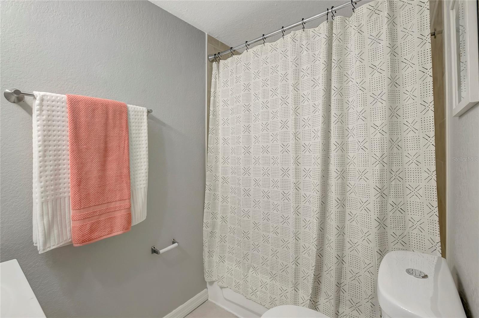 3908 E HANNA AVE — photo 29