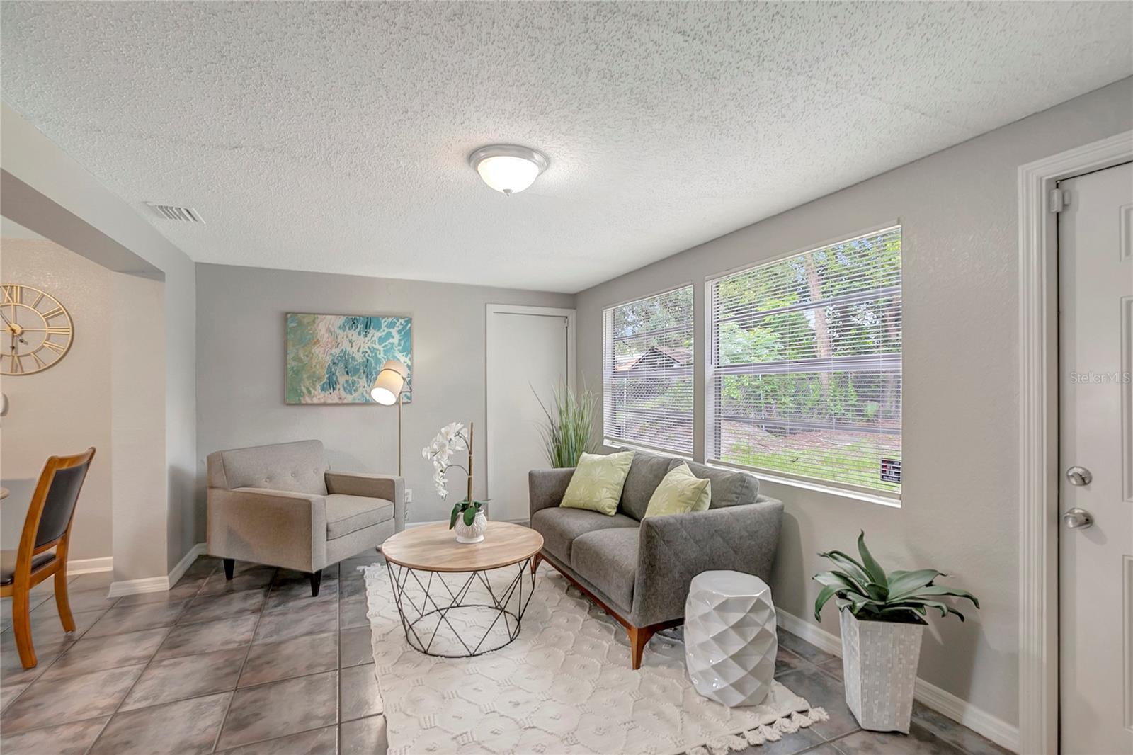 3908 E HANNA AVE — photo 16