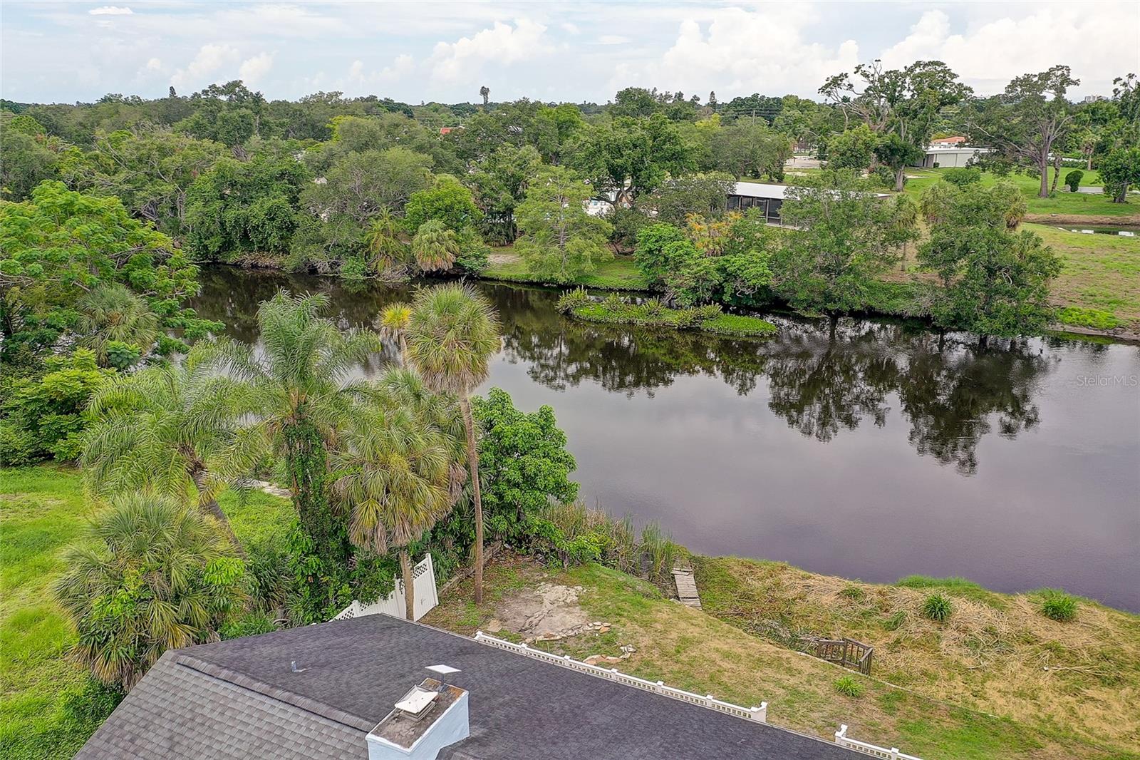 3214 N SECLUSION DR — photo 38