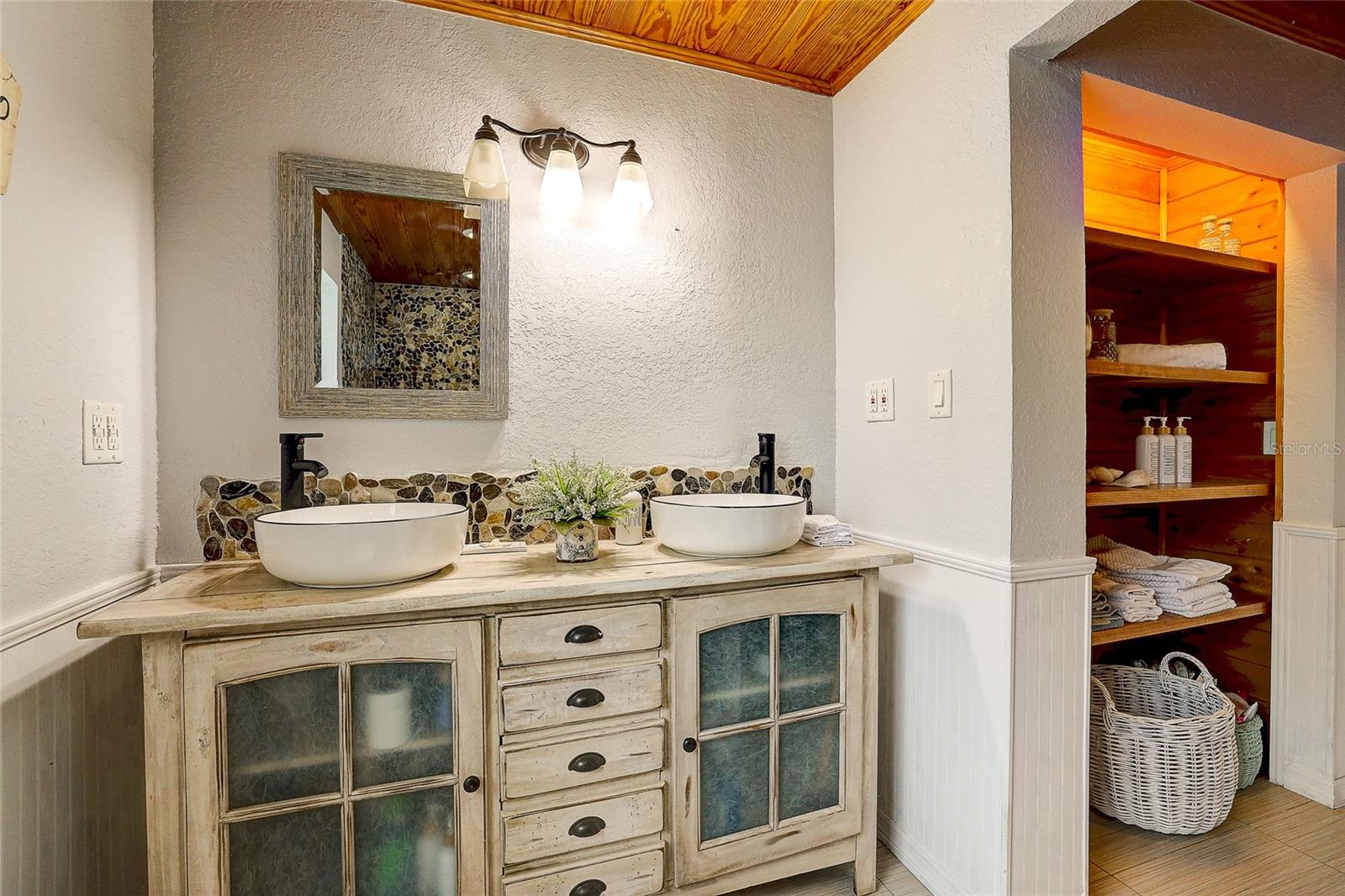 3214 N SECLUSION DR — photo 25