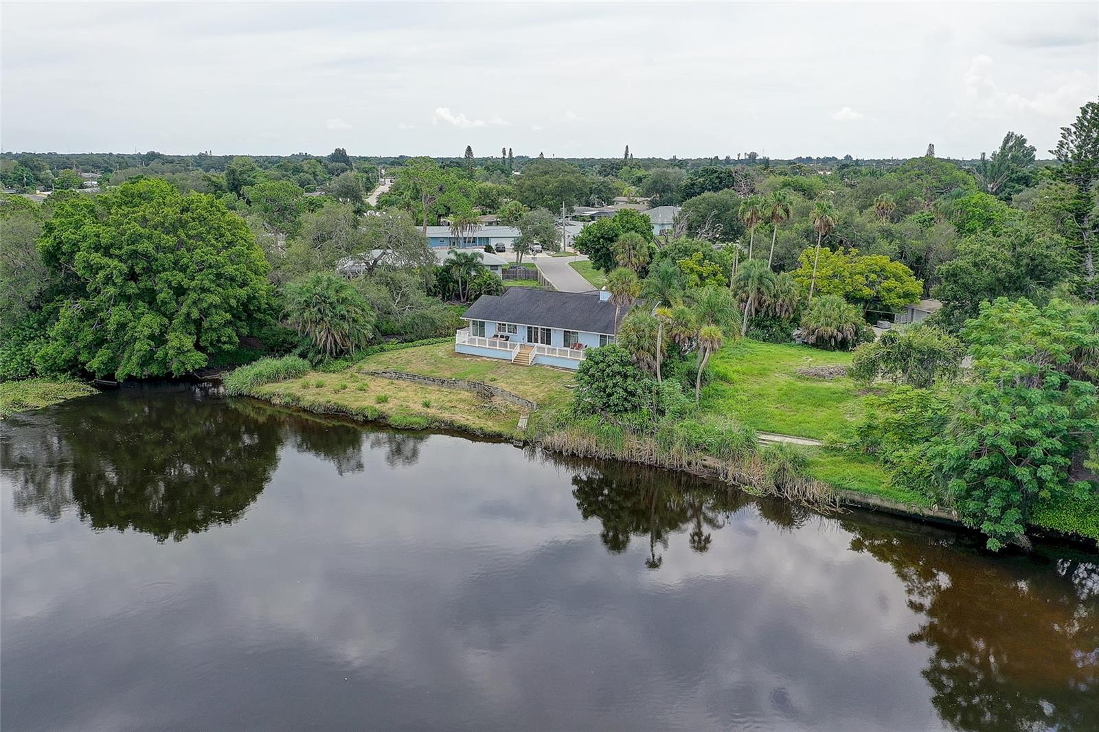 3214 N SECLUSION DR — photo 44