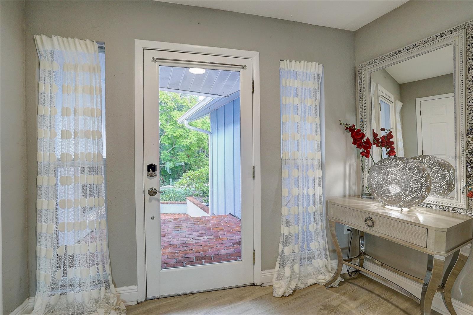 3214 N SECLUSION DR — photo 6